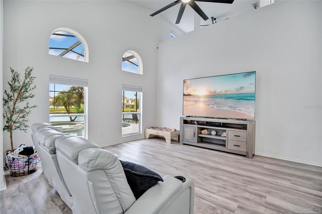 510 HARDWOOD CIRCLE, Orlando, FL 32828