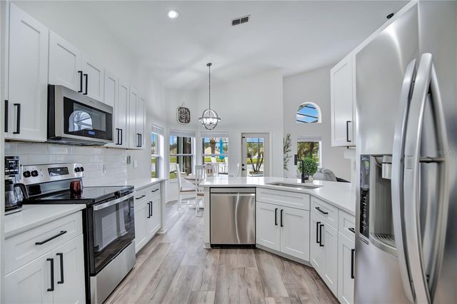 510 HARDWOOD CIRCLE, Orlando, FL 32828