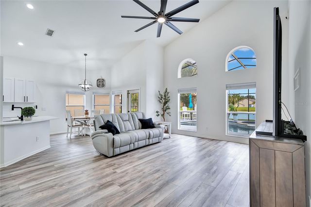 510 HARDWOOD CIRCLE, Orlando, FL 32828