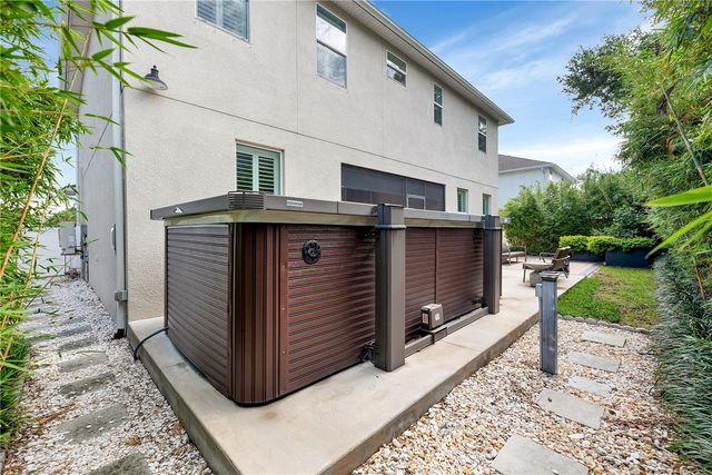 3030 W VAN BUREN DRIVE, Tampa, FL 33611