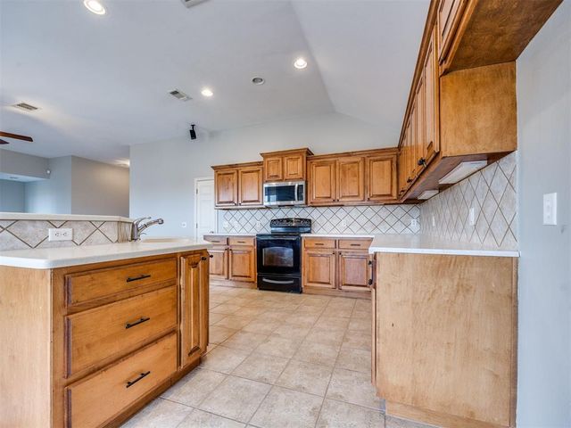 3205 Grant Road, Norman, OK 73071