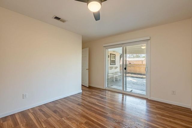 5210 Hedgewood DR, Austin, TX 78745