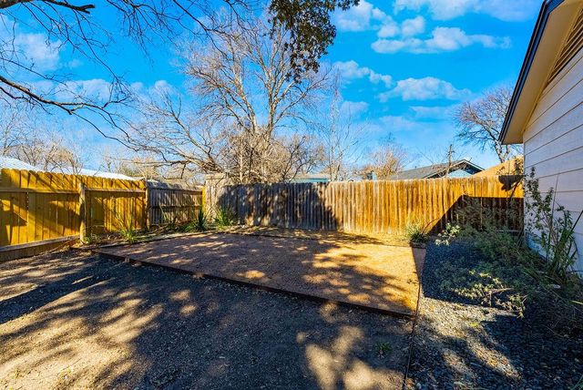 5210 Hedgewood DR, Austin, TX 78745