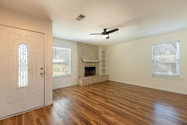 5210 Hedgewood DR, Austin, TX 78745