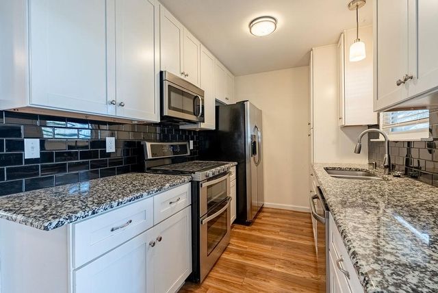 5210 Hedgewood DR, Austin, TX 78745