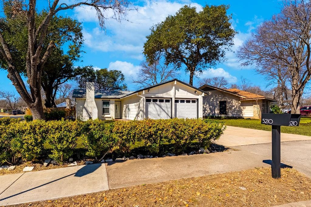 5210 Hedgewood DR, Austin, TX 78745