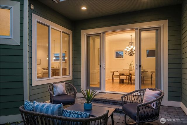 2455 30th Avenue NE, Issaquah, WA 98029