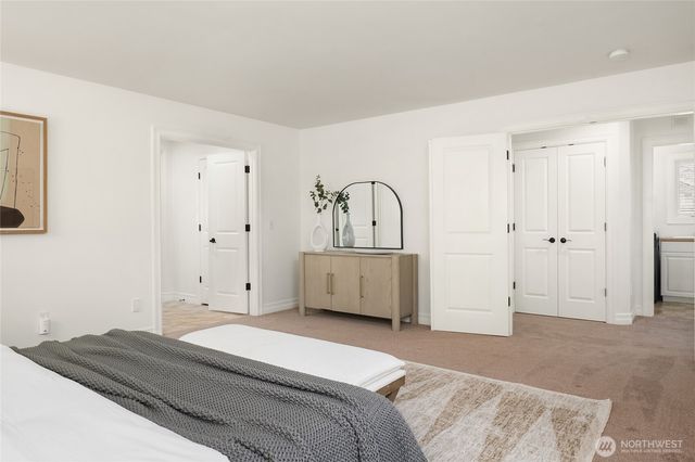2455 30th Avenue NE, Issaquah, WA 98029