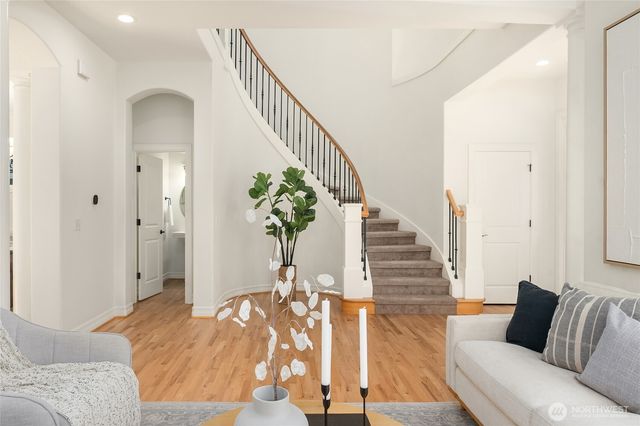 2455 30th Avenue NE, Issaquah, WA 98029