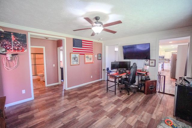 137 Hawkins Rd, Westmoreland, TN 37186