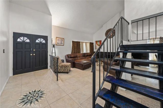 28975 Gladiolus Drive, Canyon Country, CA 91387