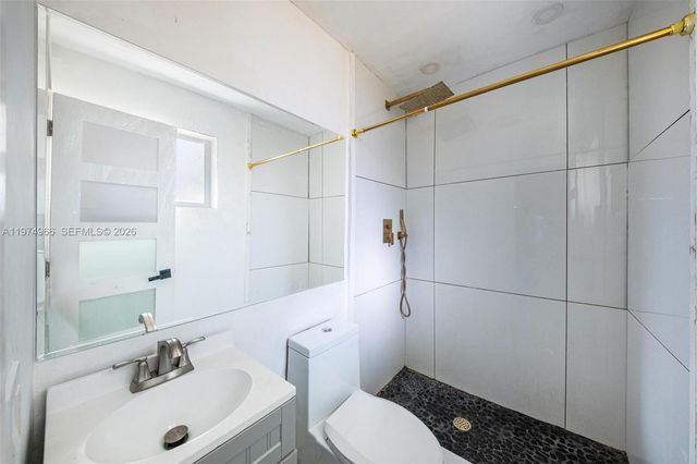 276 NW 40th St, Miami, FL 33127