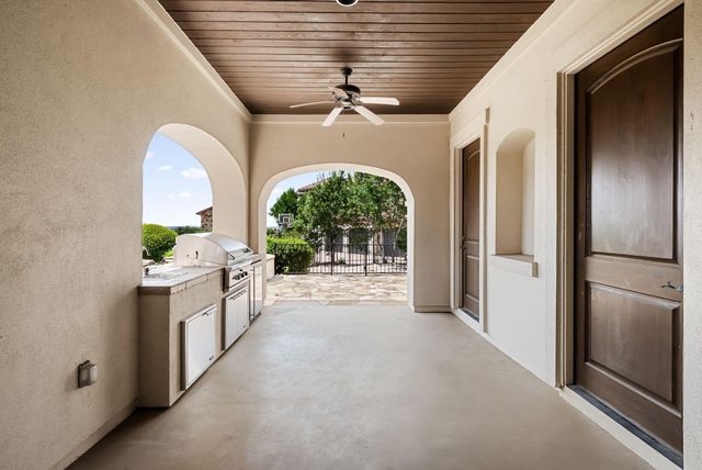8001 Magnolia Ridge CV, Austin, TX 78738
