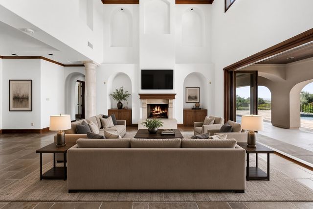 8001 Magnolia Ridge CV, Austin, TX 78738