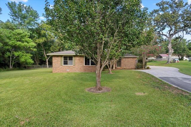 104 Pine St., Sumrall, MS 39482