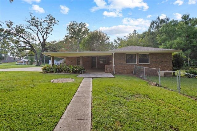 104 Pine St., Sumrall, MS 39482