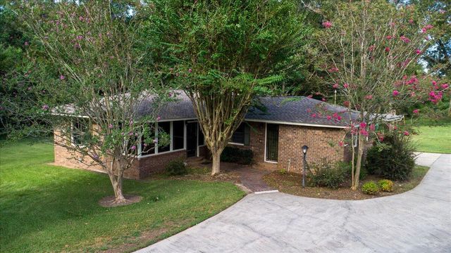 104 Pine St., Sumrall, MS 39482