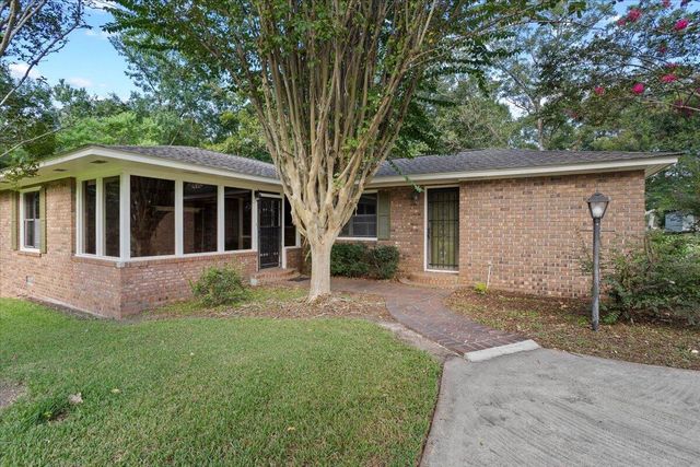 104 Pine St., Sumrall, MS 39482