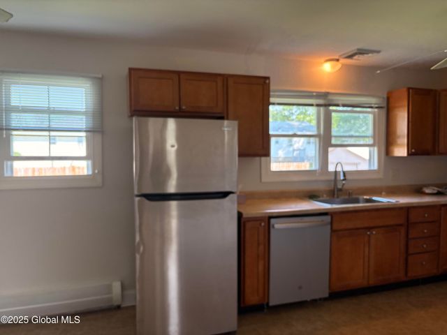27 Crisafulli Drive, Colonie, NY 12205