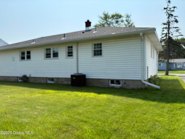 27 Crisafulli Drive, Colonie, NY 12205