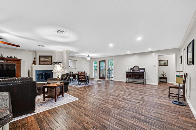 1620 Palomino Lane, Kingwood, TX 77339