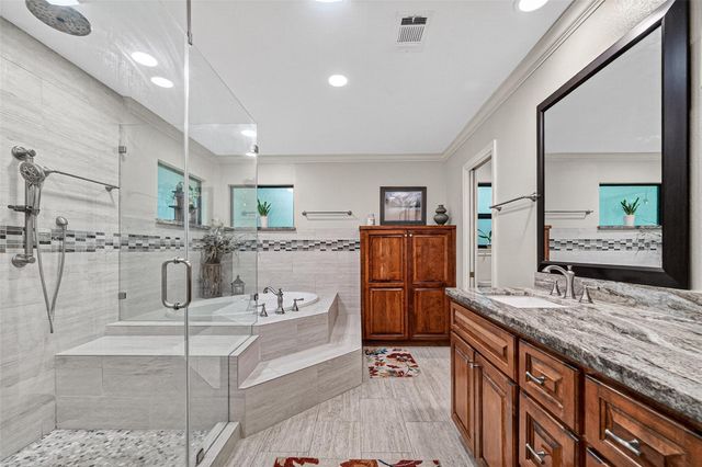 1620 Palomino Lane, Kingwood, TX 77339