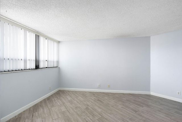 1750 N Congress Avenue 411, West Palm Beach, FL 33401