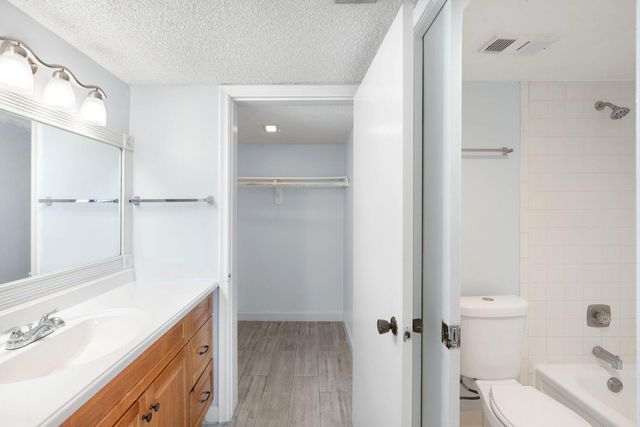 1750 N Congress Avenue 411, West Palm Beach, FL 33401