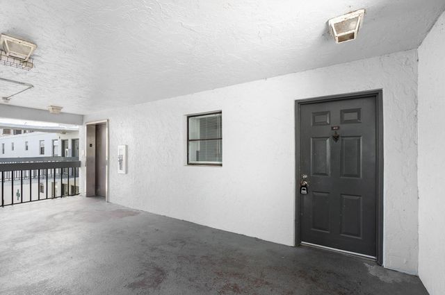 1750 N Congress Avenue 411, West Palm Beach, FL 33401