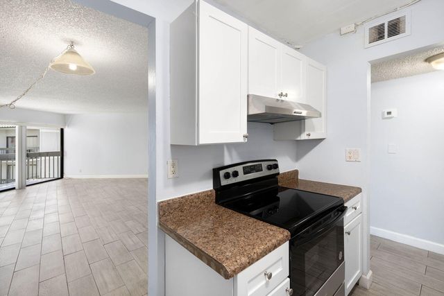 1750 N Congress Avenue 411, West Palm Beach, FL 33401