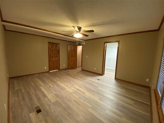 6809 Red Fox Court, Granbury, TX 76049