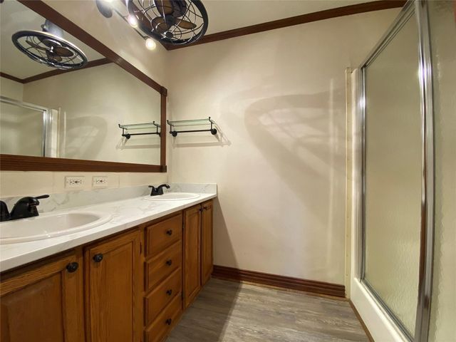 6809 Red Fox Court, Granbury, TX 76049