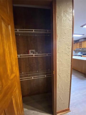 6809 Red Fox Court, Granbury, TX 76049