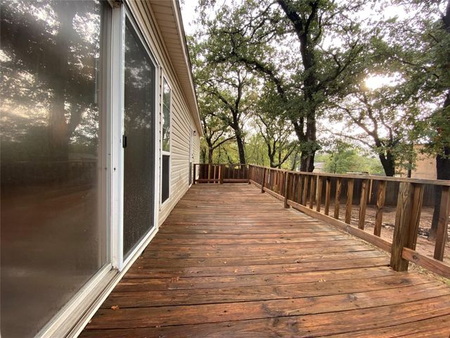 6809 Red Fox Court, Granbury, TX 76049