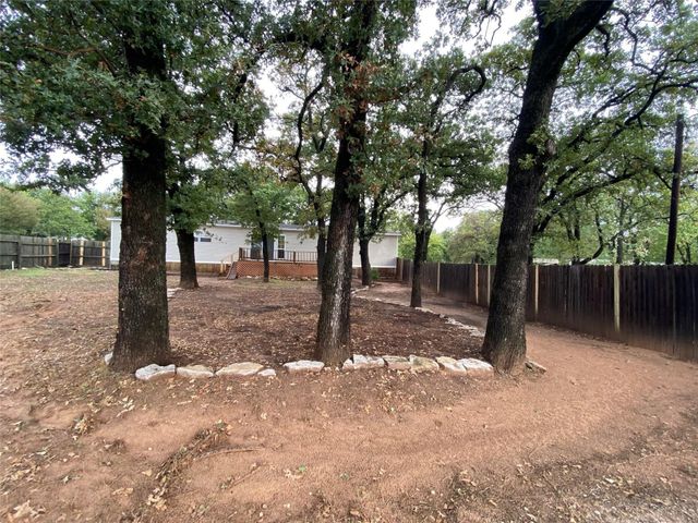 6809 Red Fox Court, Granbury, TX 76049