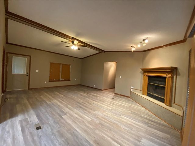 6809 Red Fox Court, Granbury, TX 76049