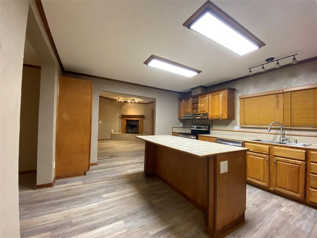 6809 Red Fox Court, Granbury, TX 76049