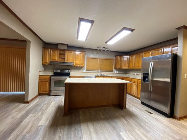 6809 Red Fox Court, Granbury, TX 76049