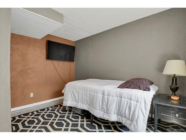 9052 Sandpiper Dr, Longmont, CO 80504