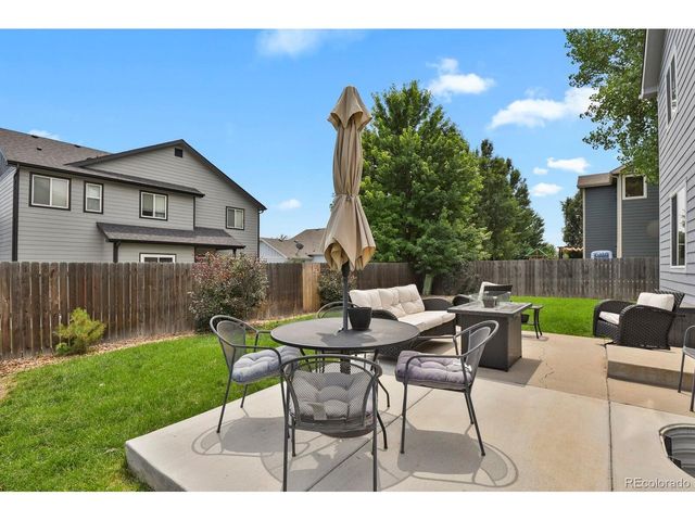 9052 Sandpiper Dr, Longmont, CO 80504