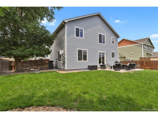 9052 Sandpiper Dr, Longmont, CO 80504