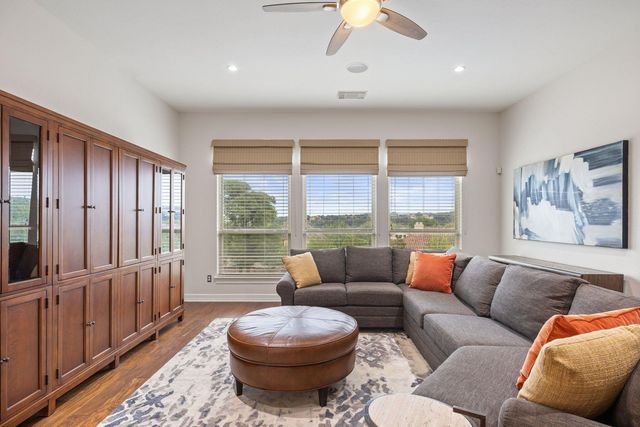 7417 Turnbuoy DR, Austin, TX 78730