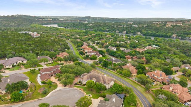 7417 Turnbuoy DR, Austin, TX 78730