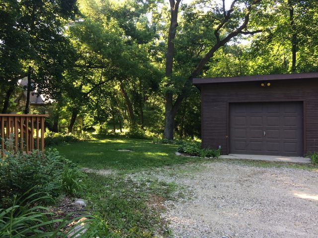 718 Three Oaks Road, Cary, IL 60013
