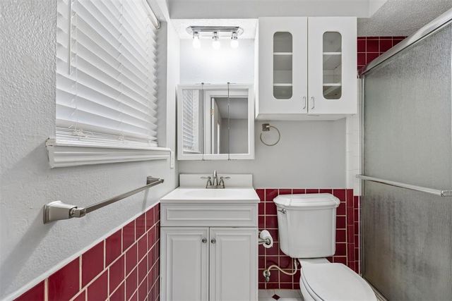 808 Miller Drive, Yukon, OK 73099