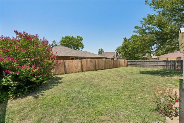 808 Miller Drive, Yukon, OK 73099