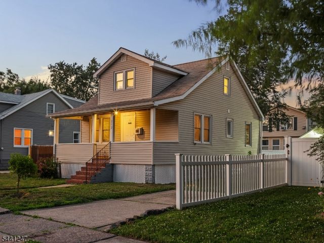 212 University Ave, Metuchen Boro, NJ 08840