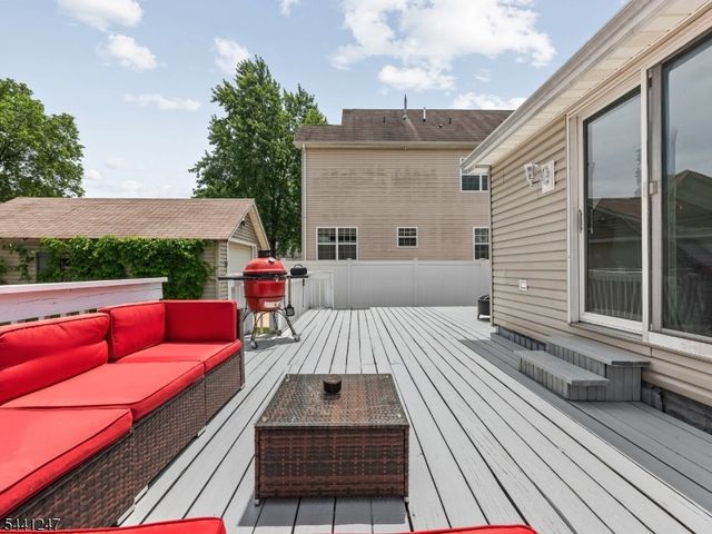 212 University Ave, Metuchen Boro, NJ 08840