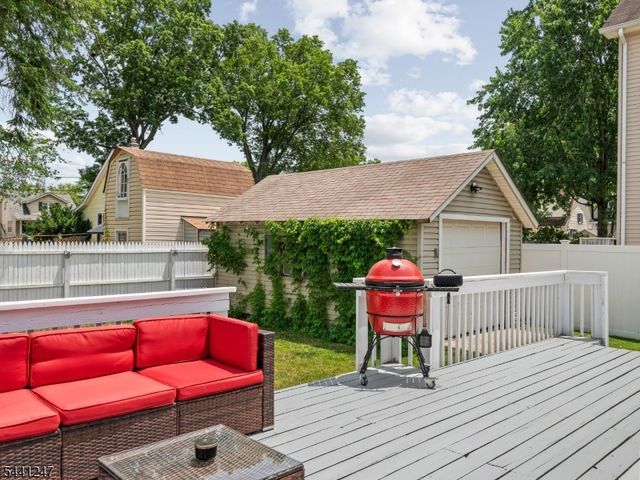 212 University Ave, Metuchen Boro, NJ 08840