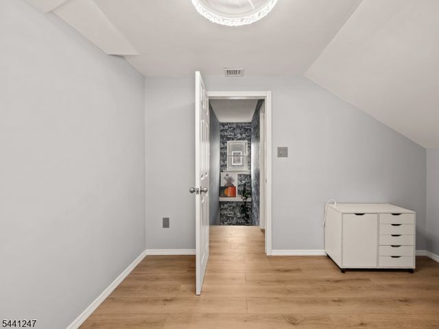 212 University Ave, Metuchen Boro, NJ 08840